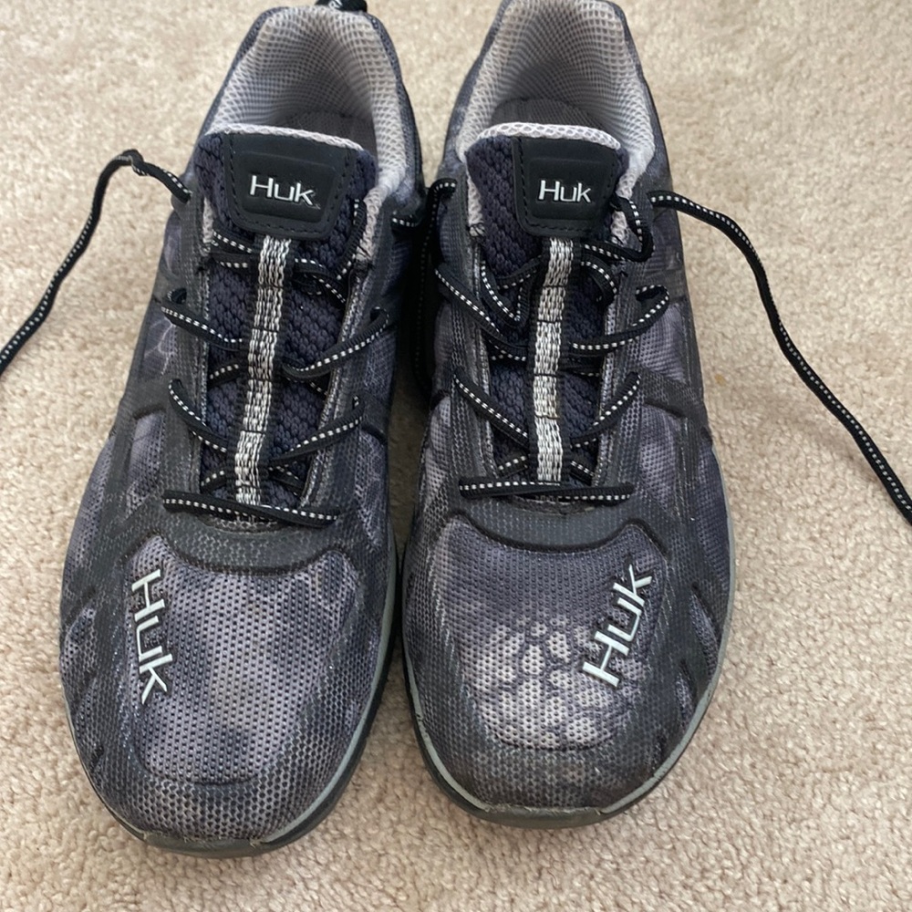 Men’s Outdoor Sports Shoe 8.5